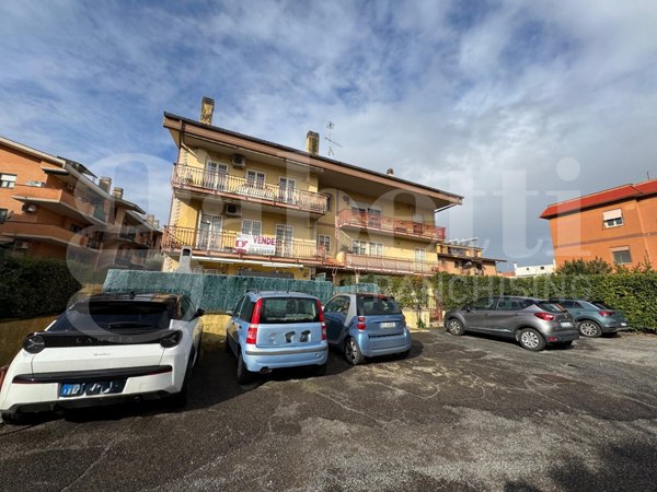 appartamento in vendita a Marino in zona Poggio delle Mole