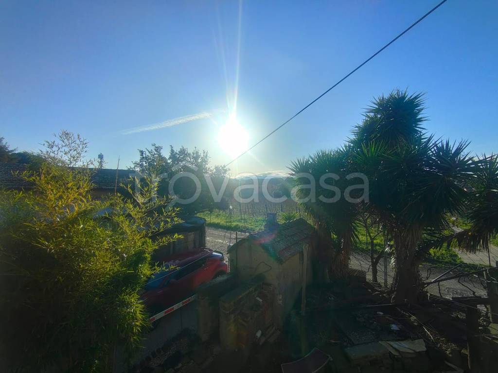 casa indipendente in vendita a Marino in zona Castelluccia