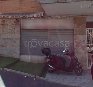 negozio in vendita a Marino