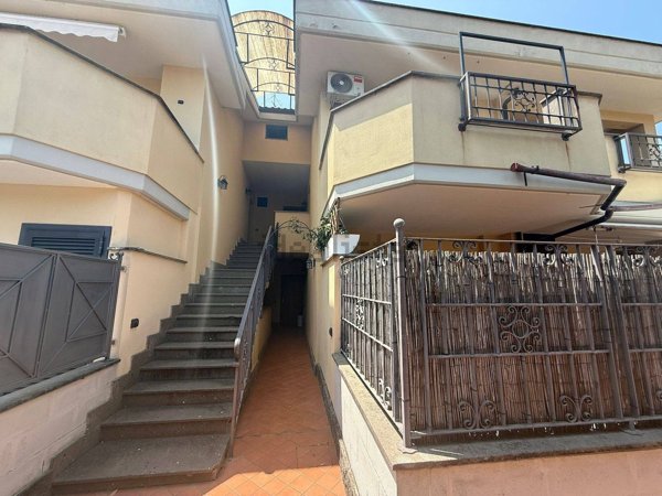 appartamento in vendita a Marino in zona Frattocchie