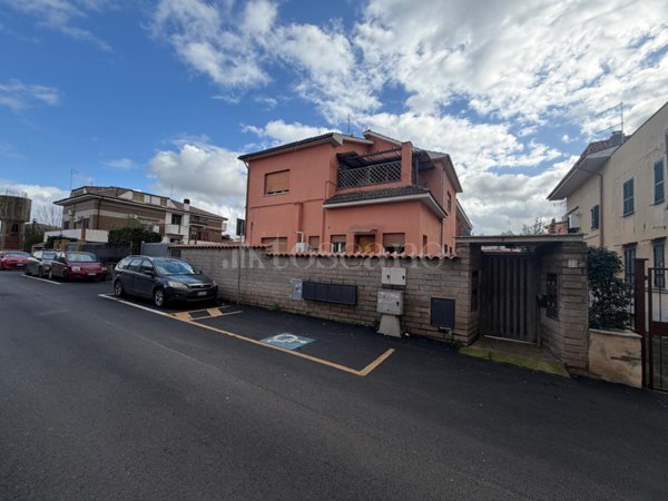 appartamento in vendita a Marino in zona Poggio delle Mole