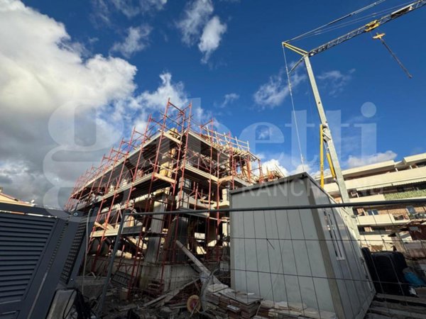 casa indipendente in vendita a Marino in zona Poggio delle Mole