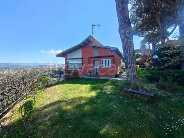 casa indipendente in vendita a Marino in zona Due Santi