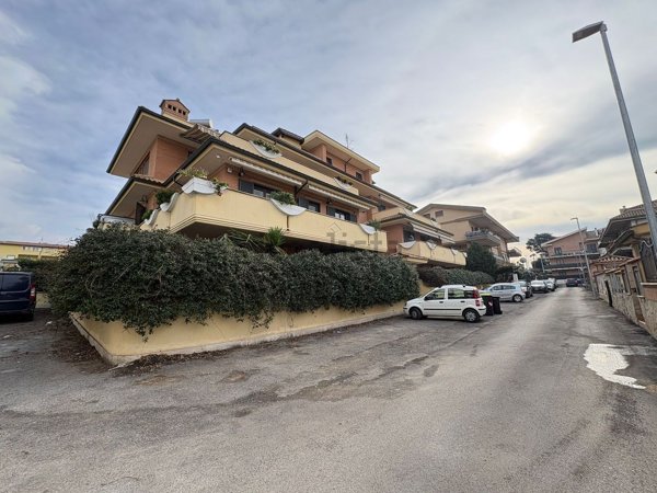 appartamento in vendita a Marino in zona Frattocchie