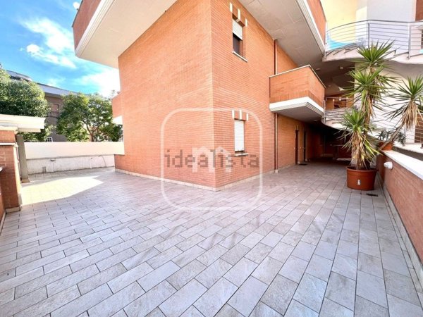 appartamento in vendita a Marino in zona Poggio delle Mole