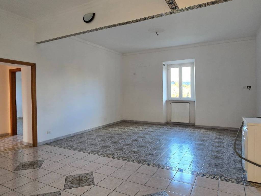 appartamento in vendita a Marino in zona Frattocchie