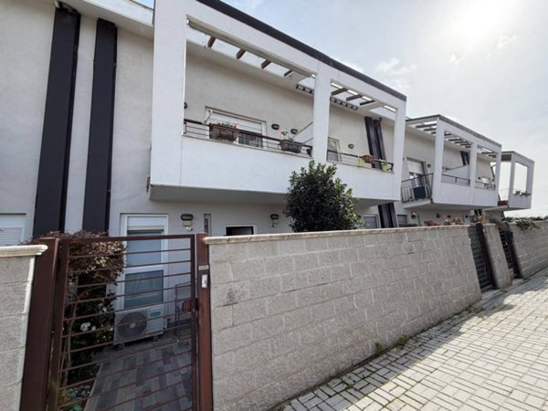 appartamento in vendita a Marino in zona Frattocchie