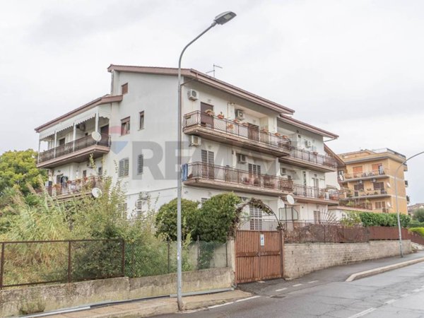 appartamento in vendita a Marino in zona Santa Maria delle Mole