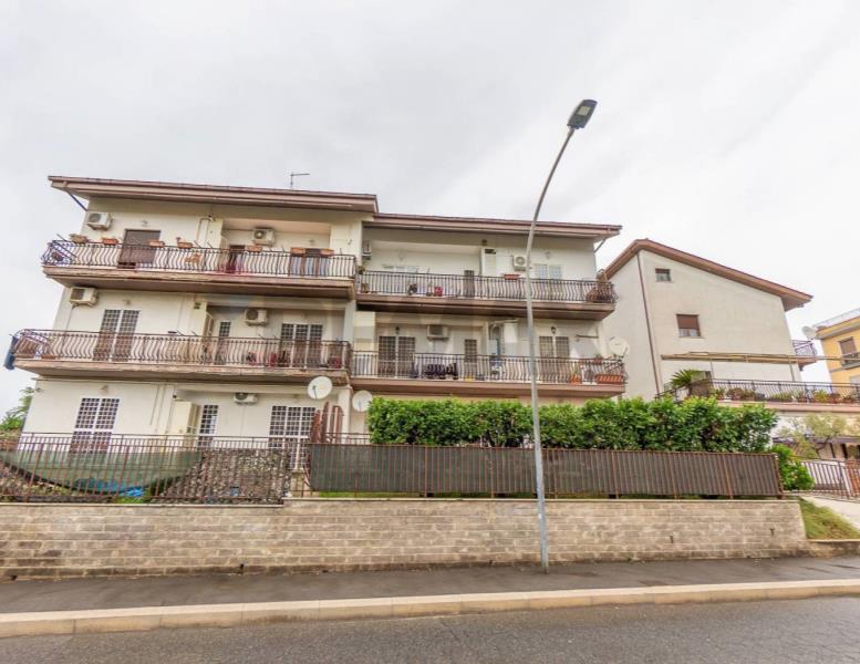 appartamento in vendita a Marino in zona Santa Maria delle Mole