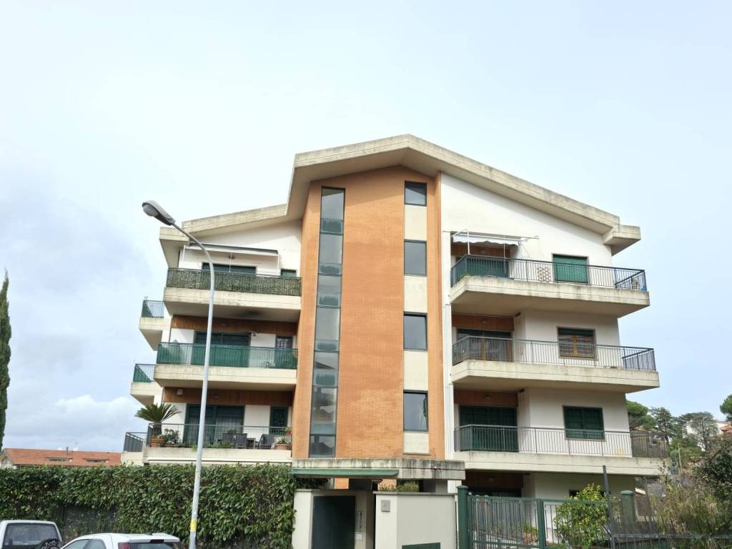 appartamento in vendita a Marino