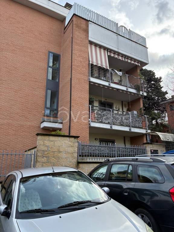 appartamento in vendita a Marino in zona Poggio delle Mole