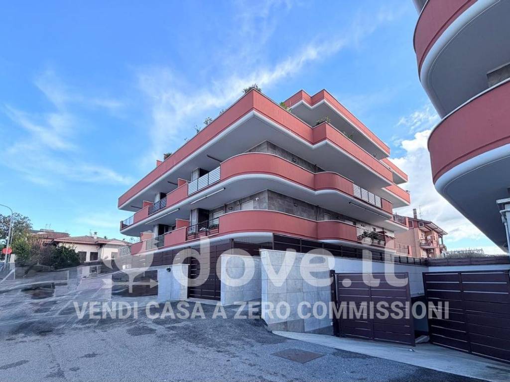 appartamento in vendita a Marino in zona Castelluccia