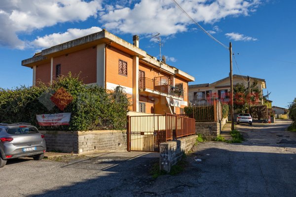 appartamento in vendita a Marino in zona Castelluccia