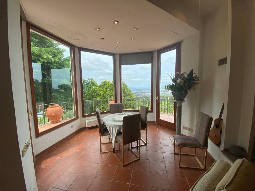 casa indipendente in vendita a Marino in zona Cava dei Selci