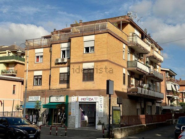 appartamento in vendita a Marino in zona Santa Maria delle Mole