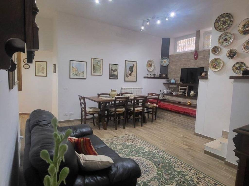 appartamento in vendita a Marino in zona Castelluccia