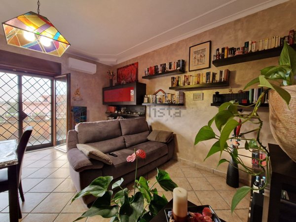 appartamento in vendita a Marino in zona Santa Maria delle Mole