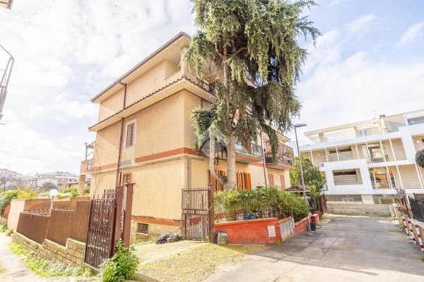appartamento in vendita a Marino in zona Santa Maria delle Mole