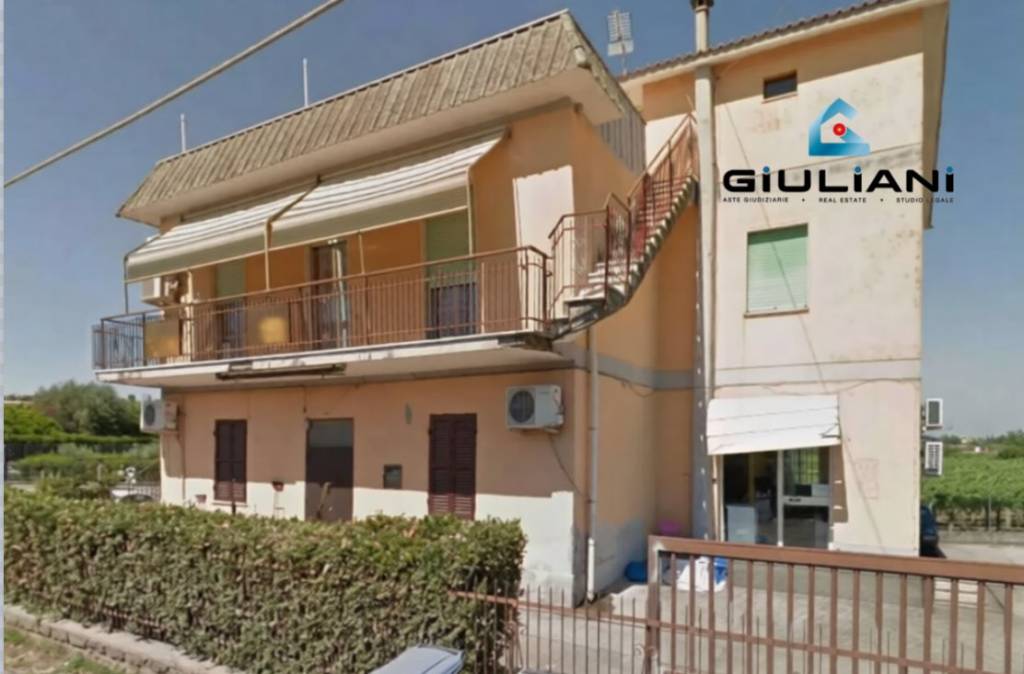 appartamento in vendita a Marino in zona Cava dei Selci