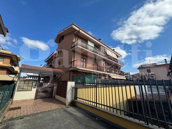 appartamento in vendita a Marino in zona Poggio delle Mole