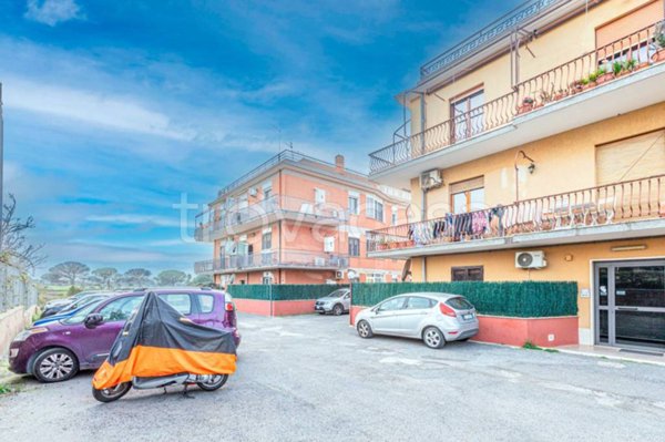 appartamento in vendita a Marino in zona Santa Maria delle Mole