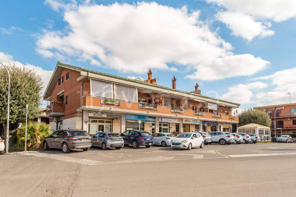 appartamento in vendita a Marino in zona Poggio delle Mole