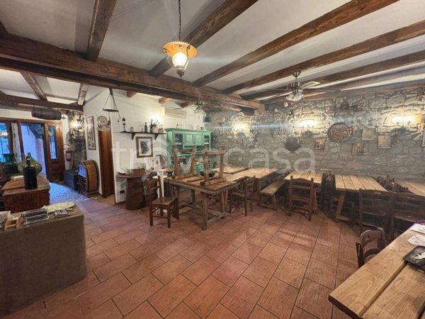 negozio in vendita a Marino