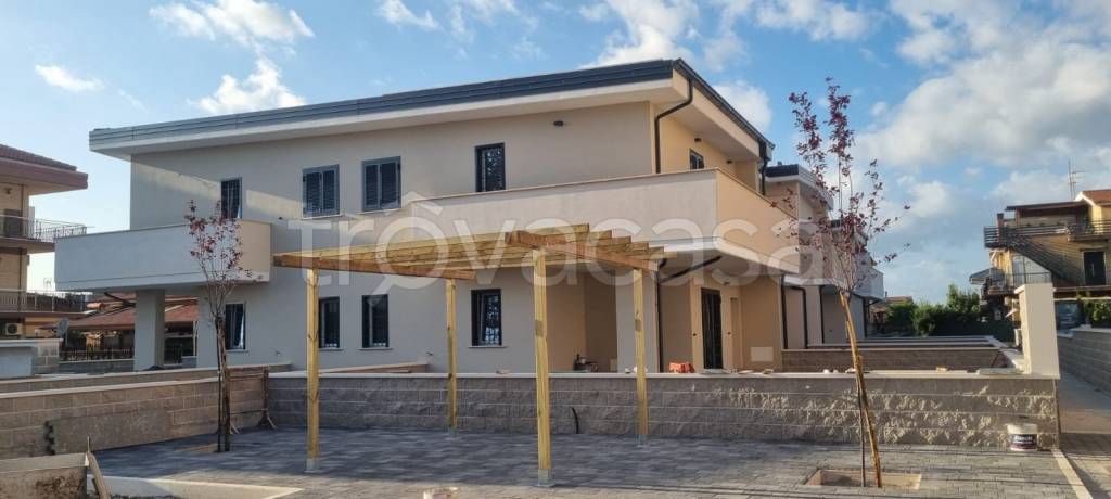 casa indipendente in vendita a Marino in zona Cava dei Selci