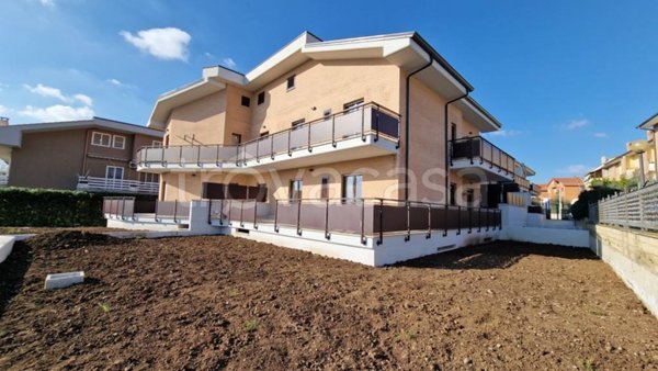 appartamento in vendita a Marino in zona Santa Maria delle Mole