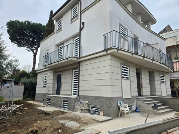 appartamento in vendita a Marino in zona Poggio delle Mole
