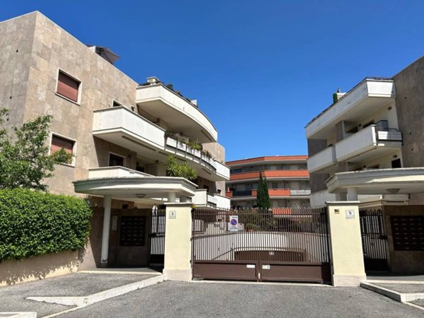 appartamento in vendita a Marino in zona Frattocchie