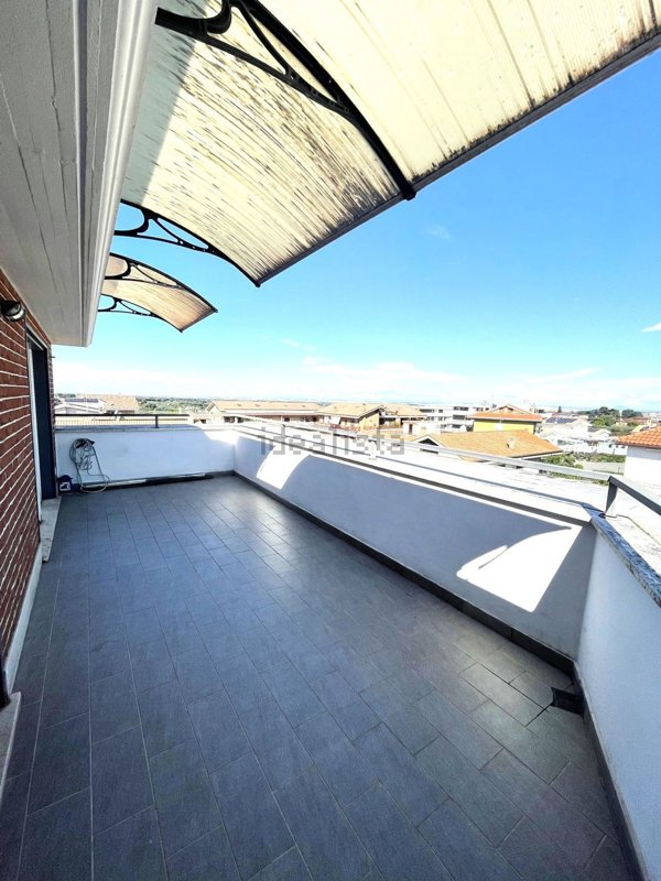 appartamento in vendita a Marino in zona Poggio delle Mole