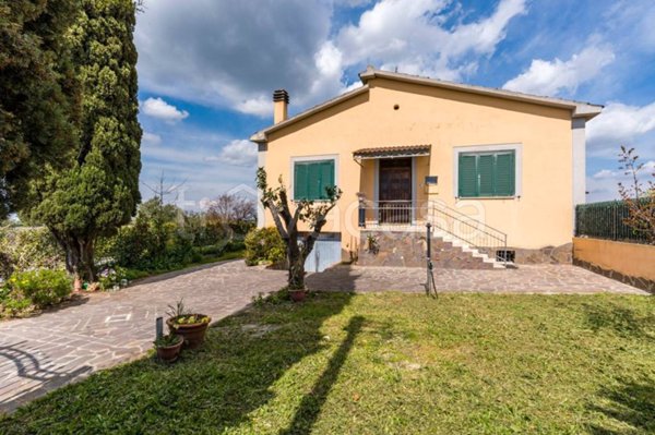 casa indipendente in vendita a Marino in zona Castelluccia