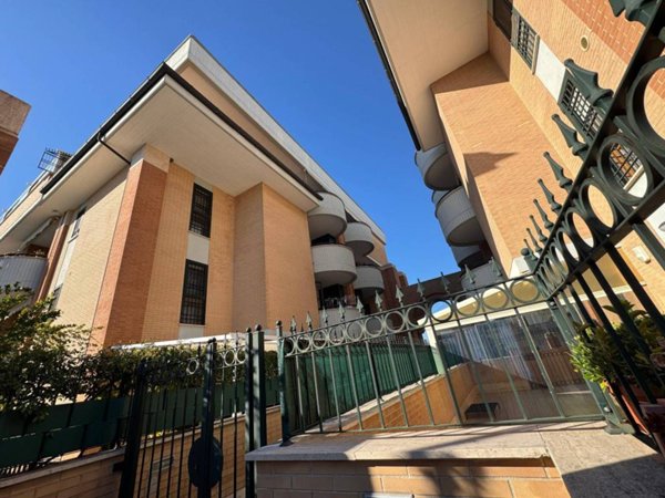 appartamento in vendita a Marino in zona Santa Maria delle Mole