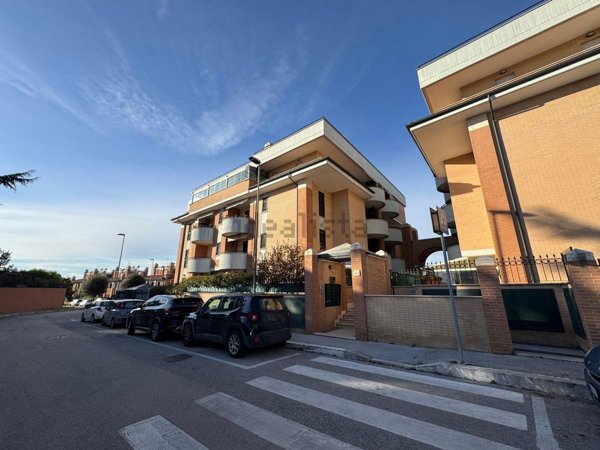 appartamento in vendita a Marino in zona Santa Maria delle Mole