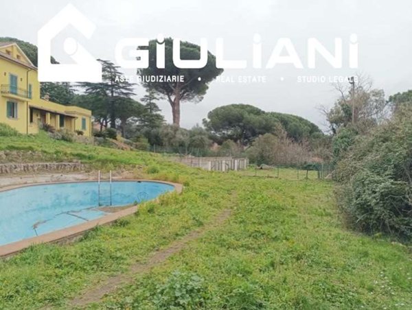 casa indipendente in vendita a Marino