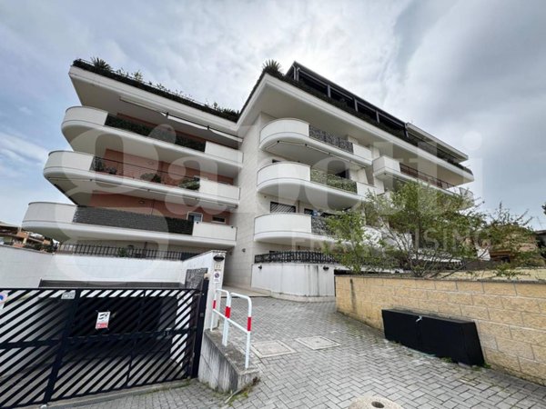 appartamento in vendita a Marino in zona Frattocchie