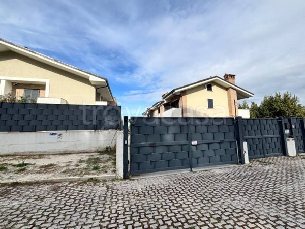 casa indipendente in vendita a Marino