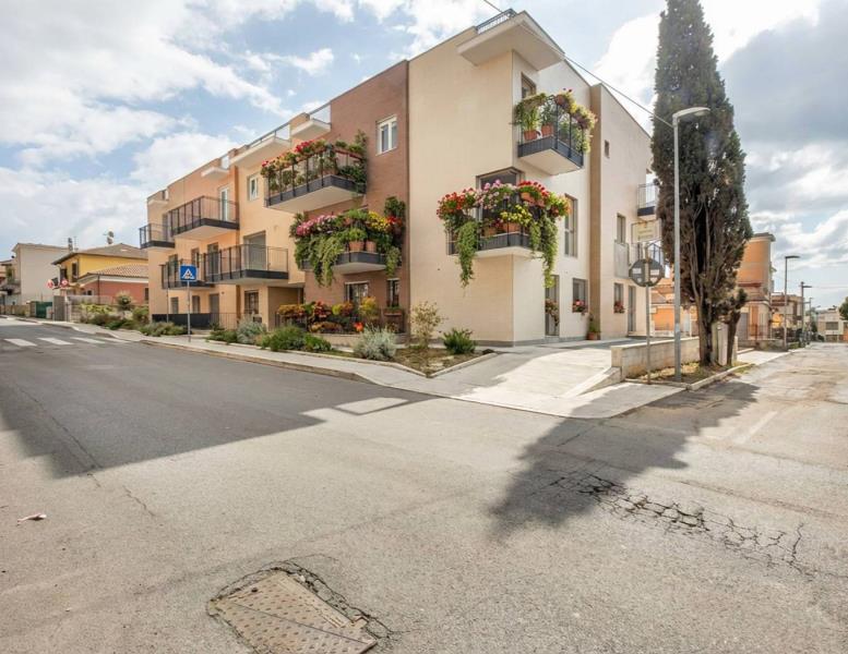 appartamento in vendita a Marino in zona Frattocchie