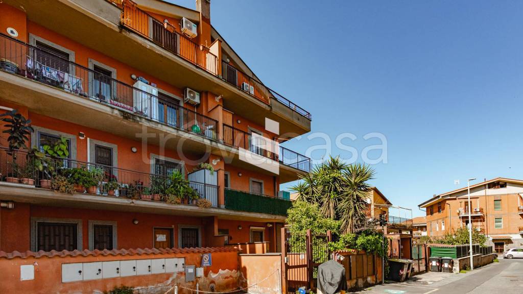 appartamento in vendita a Marino in zona Cava dei Selci