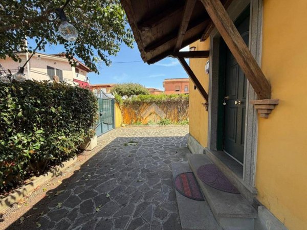 appartamento in vendita a Marino in zona Cava dei Selci