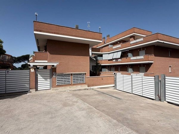 appartamento in vendita a Marino in zona Poggio delle Mole