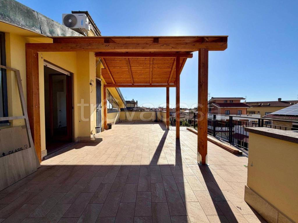 appartamento in vendita a Marino in zona Cava dei Selci