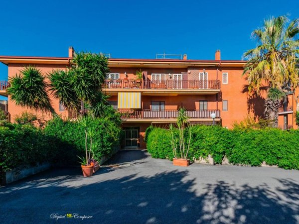 appartamento in vendita a Marino in zona Santa Maria delle Mole
