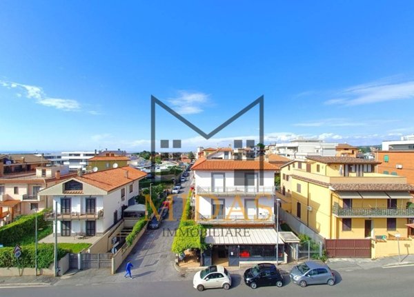 appartamento in vendita a Marino in zona Poggio delle Mole