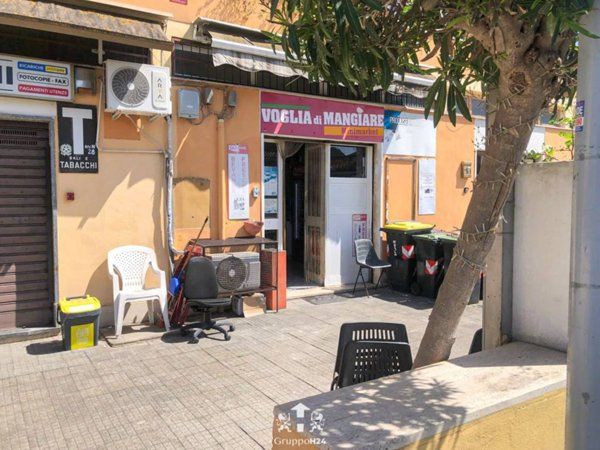 negozio in vendita a Marino in zona Santa Maria delle Mole