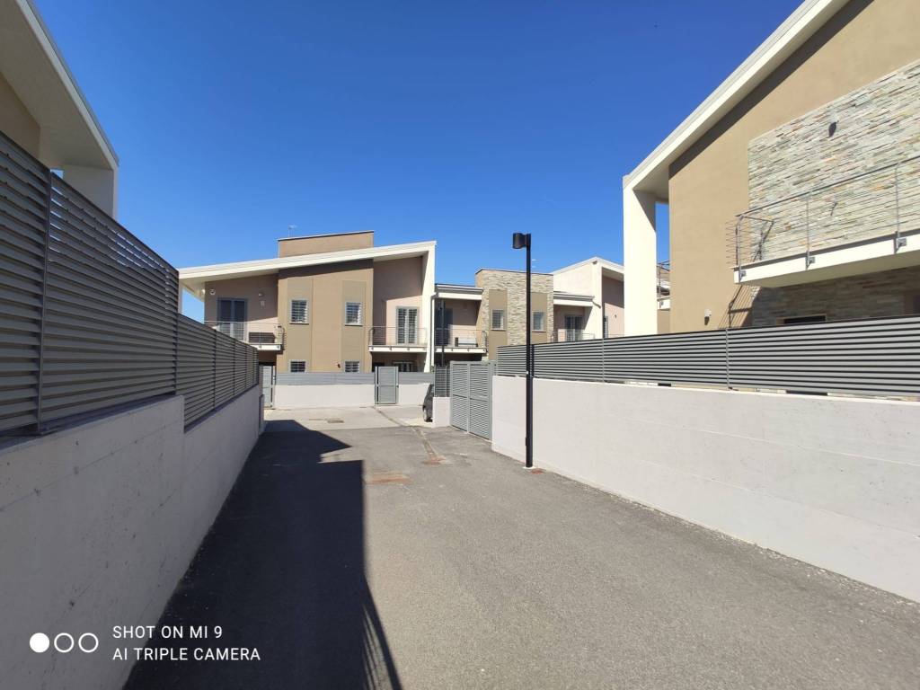 casa indipendente in vendita a Marino in zona Santa Maria delle Mole