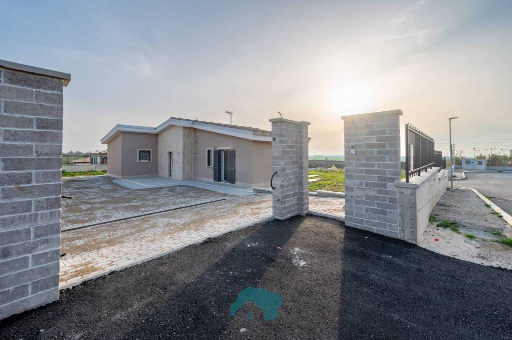 casa indipendente in vendita a Marino in zona Frattocchie