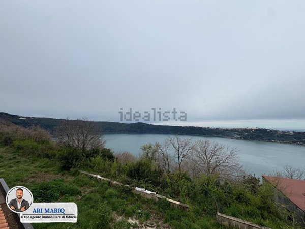 casa indipendente in vendita a Marino