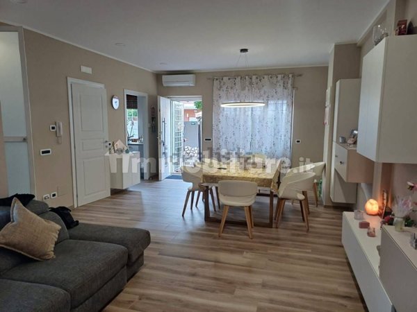 casa indipendente in vendita a Marino in zona Poggio delle Mole